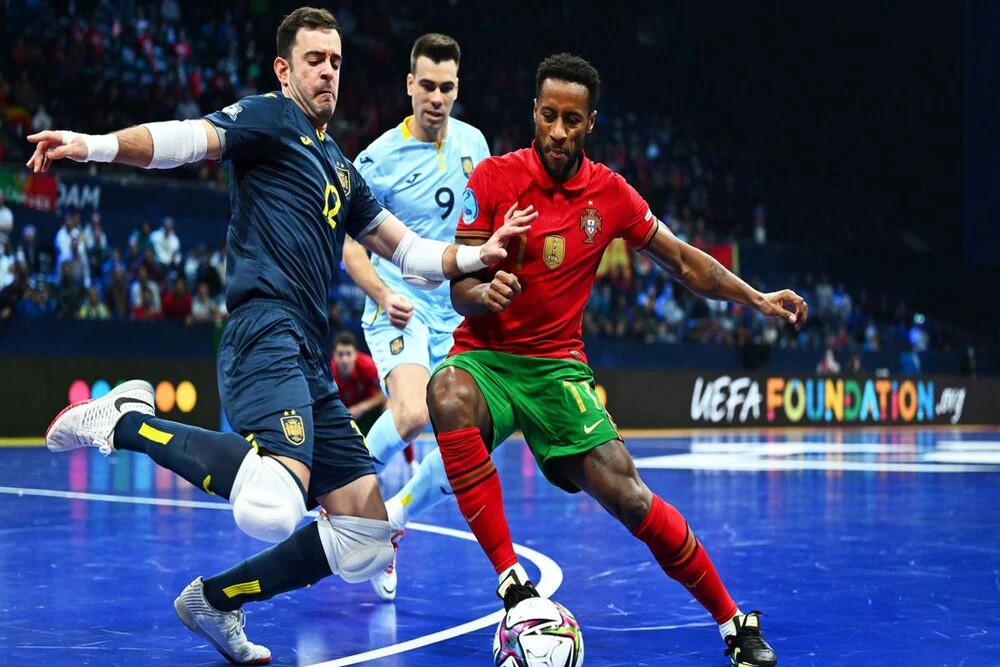 一齐登场！齐达内中国风亮相FC嘉年华，传奇卡重磅揭晓！